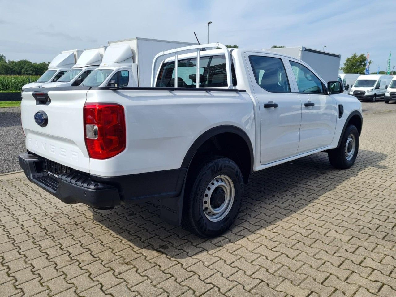 Ford Ranger Doka 2.0 Ecoblue XL 4x4 KLIMA KAMERA TEMP - سيارة دفع رباعي: صورة 4 Ford Ranger Doka 2.0 Ecoblue XL 4x4 KLIMA KAMERA TEMP - سيارة دفع رباعي: صورة 4