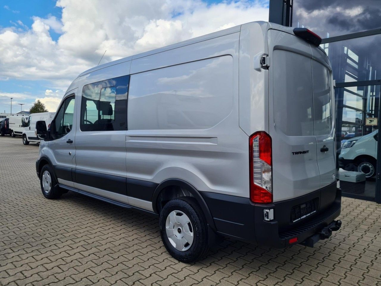 تأجير  Ford Transit 3,5t Kasten Doka TDCi L3 Trend AHK PDC K Ford Transit 3,5t Kasten Doka TDCi L3 Trend AHK PDC K: صورة 6