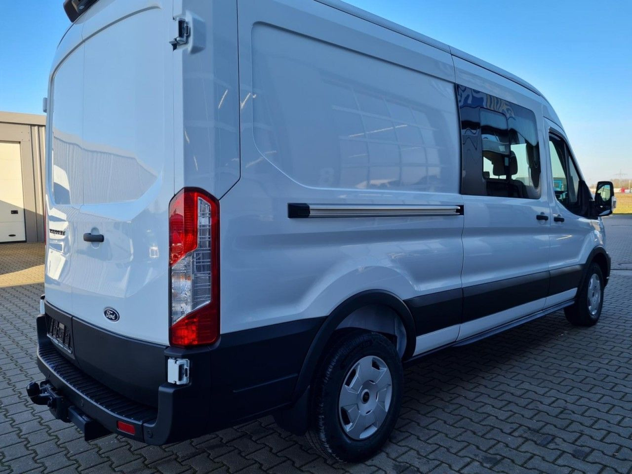 Ford Transit 350 Kasten Doka mixto TDCi L3 Trend AHK - فان: صورة 3 Ford Transit 350 Kasten Doka mixto TDCi L3 Trend AHK - فان: صورة 3
