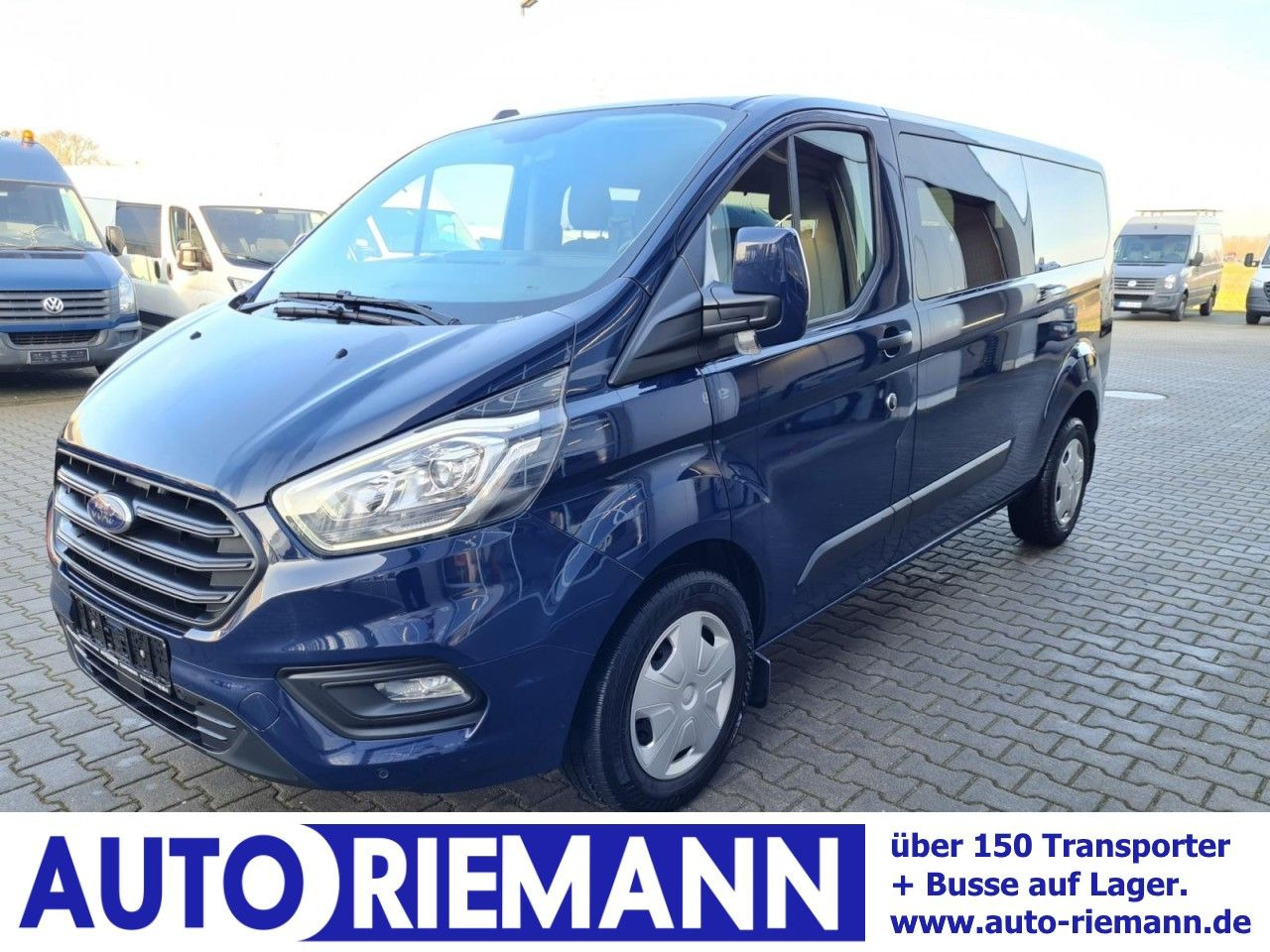 Ford Transit Custom Kombi 320 L2 Trend 9 Sitze KLIMA - ميكروباص: صورة 1 Ford Transit Custom Kombi 320 L2 Trend 9 Sitze KLIMA - ميكروباص: صورة 1