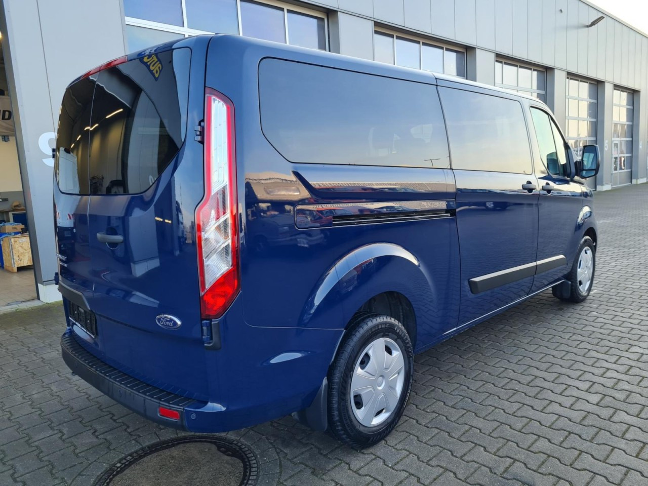 Ford Transit Custom Kombi 320 L2 Trend 9 Sitze PDC - حافلة صغيرة, ميكروباص: صورة 4 Ford Transit Custom Kombi 320 L2 Trend 9 Sitze PDC - حافلة صغيرة, ميكروباص: صورة 4