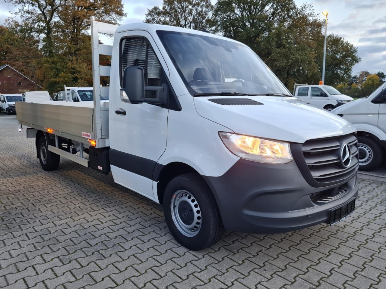 Mercedes-Benz Sprinter 317 CDI Pritsche L3 lang RWD KLIMA TEMPOMAT - شاحنة توصيل مفتوحة: صورة 3 Mercedes-Benz Sprinter 317 CDI Pritsche L3 lang RWD KLIMA TEMPOMAT - شاحنة توصيل مفتوحة: صورة 3