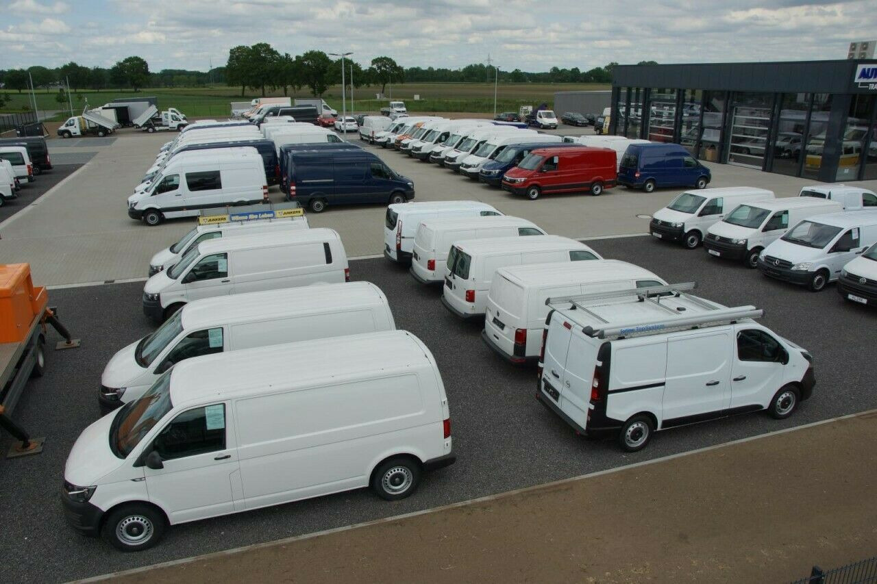 Mercedes-Benz Sprinter 317 Cdi Schiebe Plane Schlafkabine Auto - شاحنة مغلقة بستائر جانبية: صورة 4 Mercedes-Benz Sprinter 317 Cdi Schiebe Plane Schlafkabine Auto - شاحنة مغلقة بستائر جانبية: صورة 4