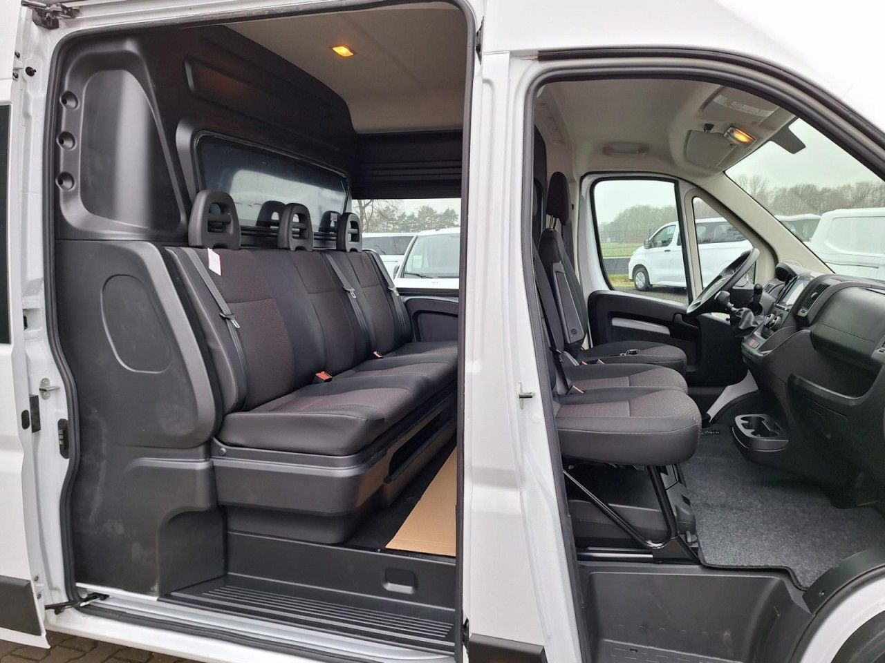 Opel Movano 35 Cargo L4 Doka 6-Sitze verstärkt PDC - فان, الشاحنات الصغيرة كابينة مزدوجة: صورة 4 Opel Movano 35 Cargo L4 Doka 6-Sitze verstärkt PDC - فان, الشاحنات الصغيرة كابينة مزدوجة: صورة 4
