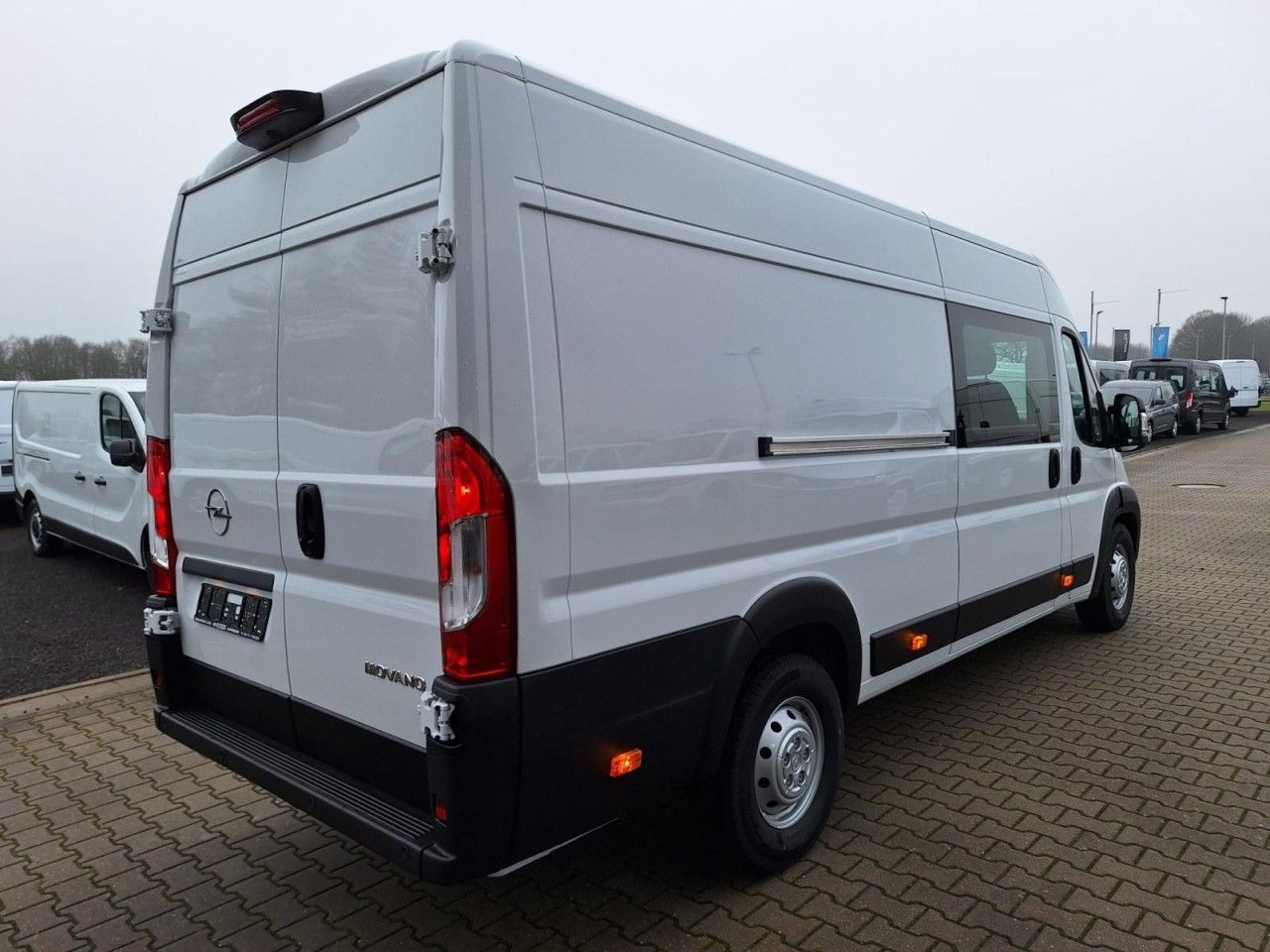Opel Movano 35 Cargo L4 Doka 6-Sitze verstärkt PDC - فان, الشاحنات الصغيرة كابينة مزدوجة: صورة 5 Opel Movano 35 Cargo L4 Doka 6-Sitze verstärkt PDC - فان, الشاحنات الصغيرة كابينة مزدوجة: صورة 5