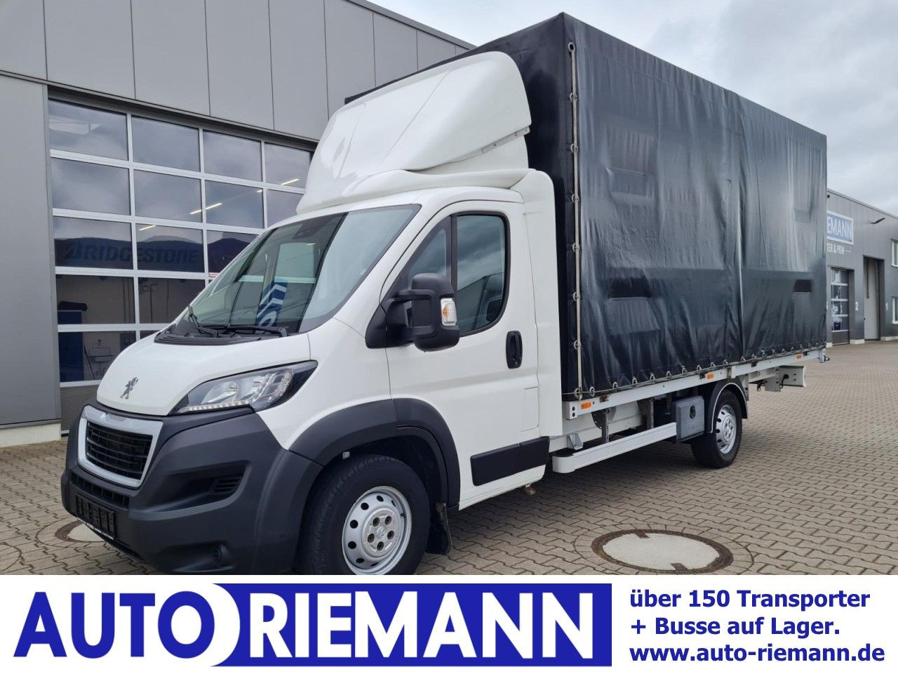 Peugeot Boxer 3,5t Pritsche Plane 2.2 HDi L4 435 - شاحنة مغلقة بستائر جانبية: صورة 1 Peugeot Boxer 3,5t Pritsche Plane 2.2 HDi L4 435 - شاحنة مغلقة بستائر جانبية: صورة 1