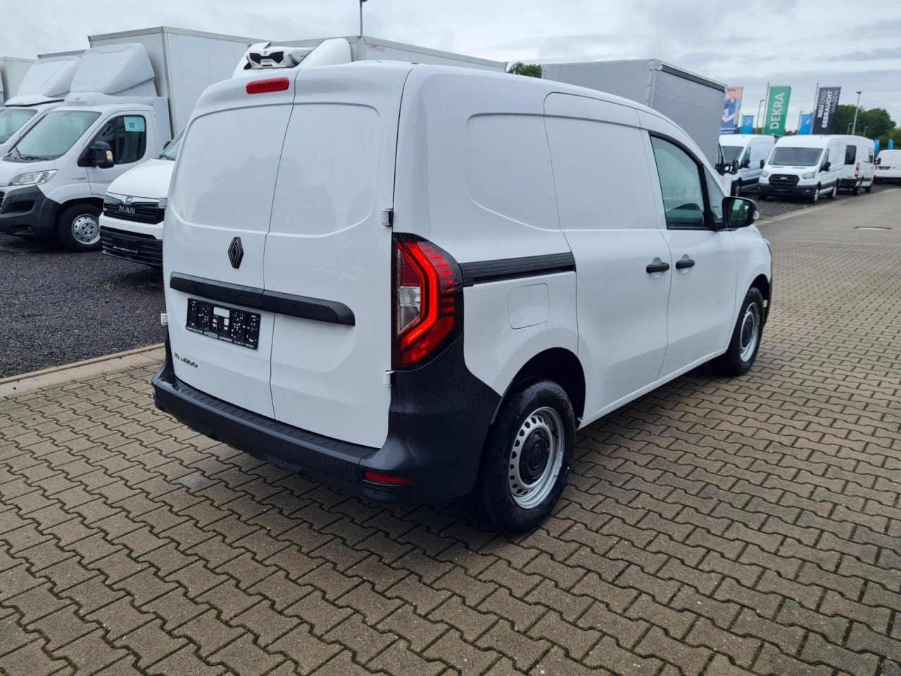 Renault Kangoo Van Kasten L1H1 TCe 1.3i KLIMA PDC TEMPOMAT - فان المدمجة: صورة 5 Renault Kangoo Van Kasten L1H1 TCe 1.3i KLIMA PDC TEMPOMAT - فان المدمجة: صورة 5