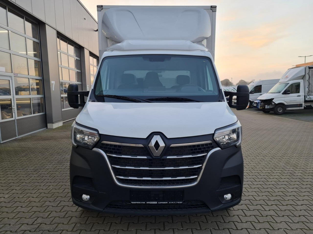 Renault Master 3.5t Möbel Koffer KLIMA LUFTFEDERUNG TEMPOMAT - شاحنة بصندوق مغلق: صورة 2 Renault Master 3.5t Möbel Koffer KLIMA LUFTFEDERUNG TEMPOMAT - شاحنة بصندوق مغلق: صورة 2