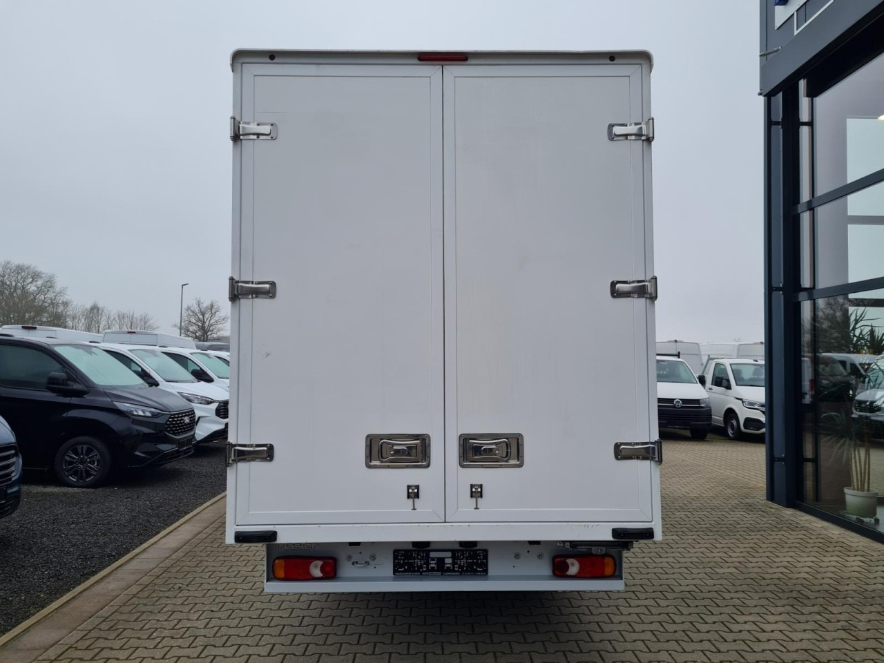 Renault Master 3.5t Möbel Koffer mit 10 Pal. Plätze TEMPOMAT - شاحنة بصندوق مغلق: صورة 5 Renault Master 3.5t Möbel Koffer mit 10 Pal. Plätze TEMPOMAT - شاحنة بصندوق مغلق: صورة 5