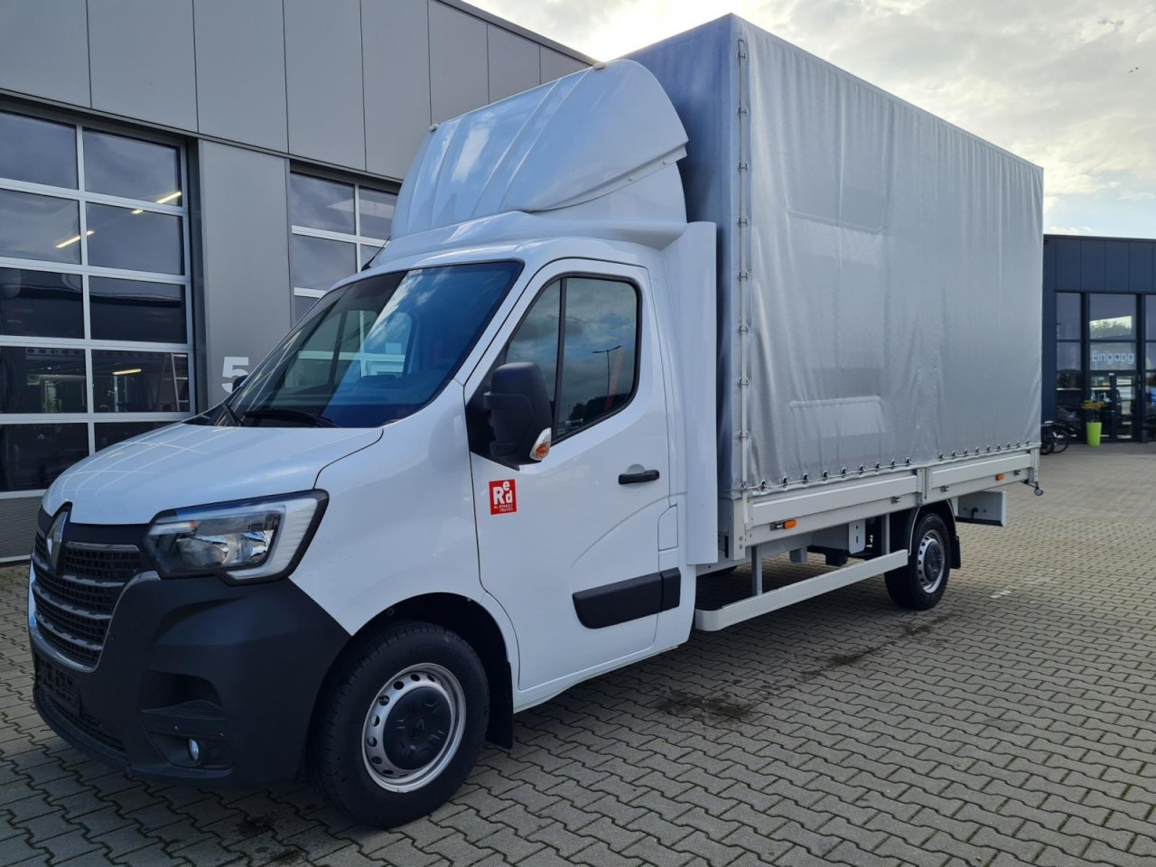 Renault Master 3,5t Pritsche Schiebe Plane ERGO KLIMA TEMPO - شاحنة مغلقة بستائر جانبية: صورة 3 Renault Master 3,5t Pritsche Schiebe Plane ERGO KLIMA TEMPO - شاحنة مغلقة بستائر جانبية: صورة 3