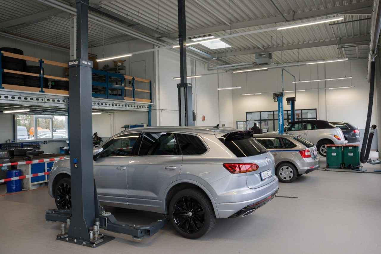 شاحنة نقل سيارات شاحنة Renault Master 35 Autotransporter SEILW. AHK Automatik: صورة 20 شاحنة نقل سيارات شاحنة Renault Master 35 Autotransporter SEILW. AHK Automatik: صورة 20