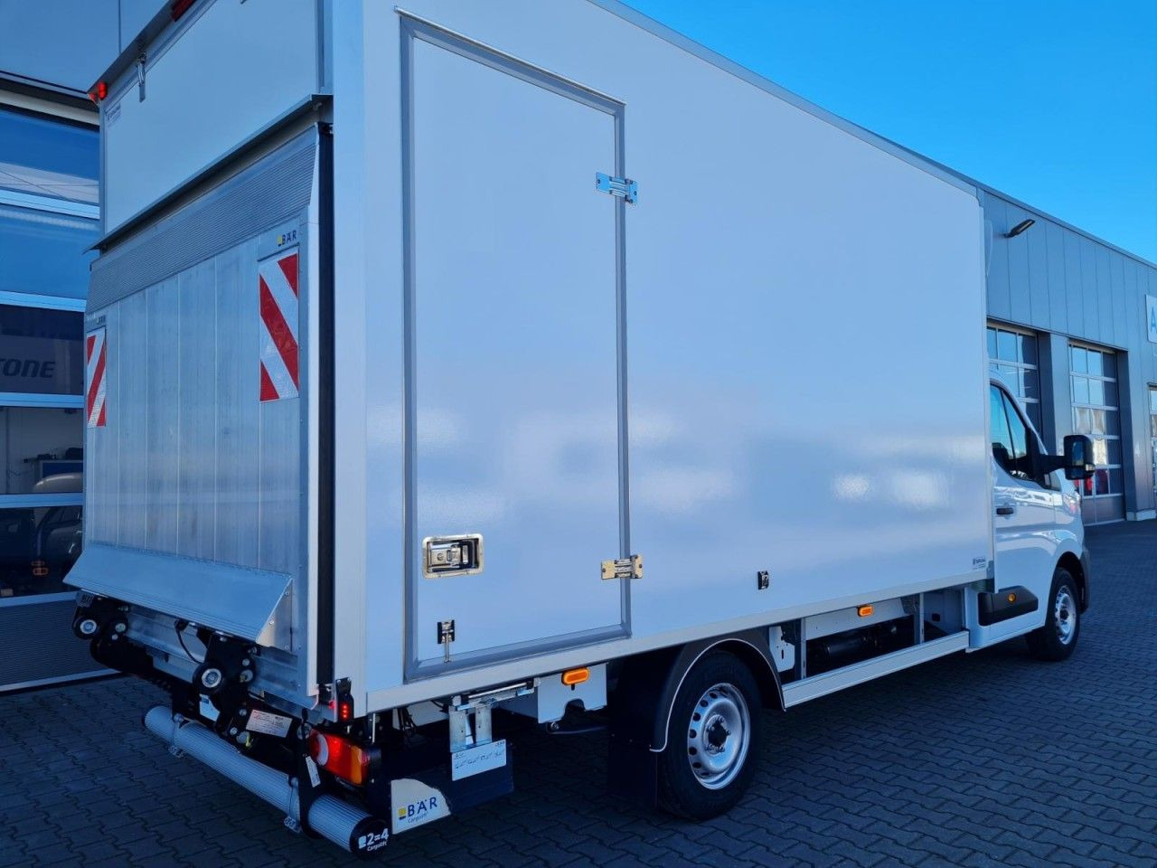 Renault Master 35 New Möbel Koffer LBW KLIMA TEMPOMAT - شاحنة بصندوق مغلق: صورة 4 Renault Master 35 New Möbel Koffer LBW KLIMA TEMPOMAT - شاحنة بصندوق مغلق: صورة 4