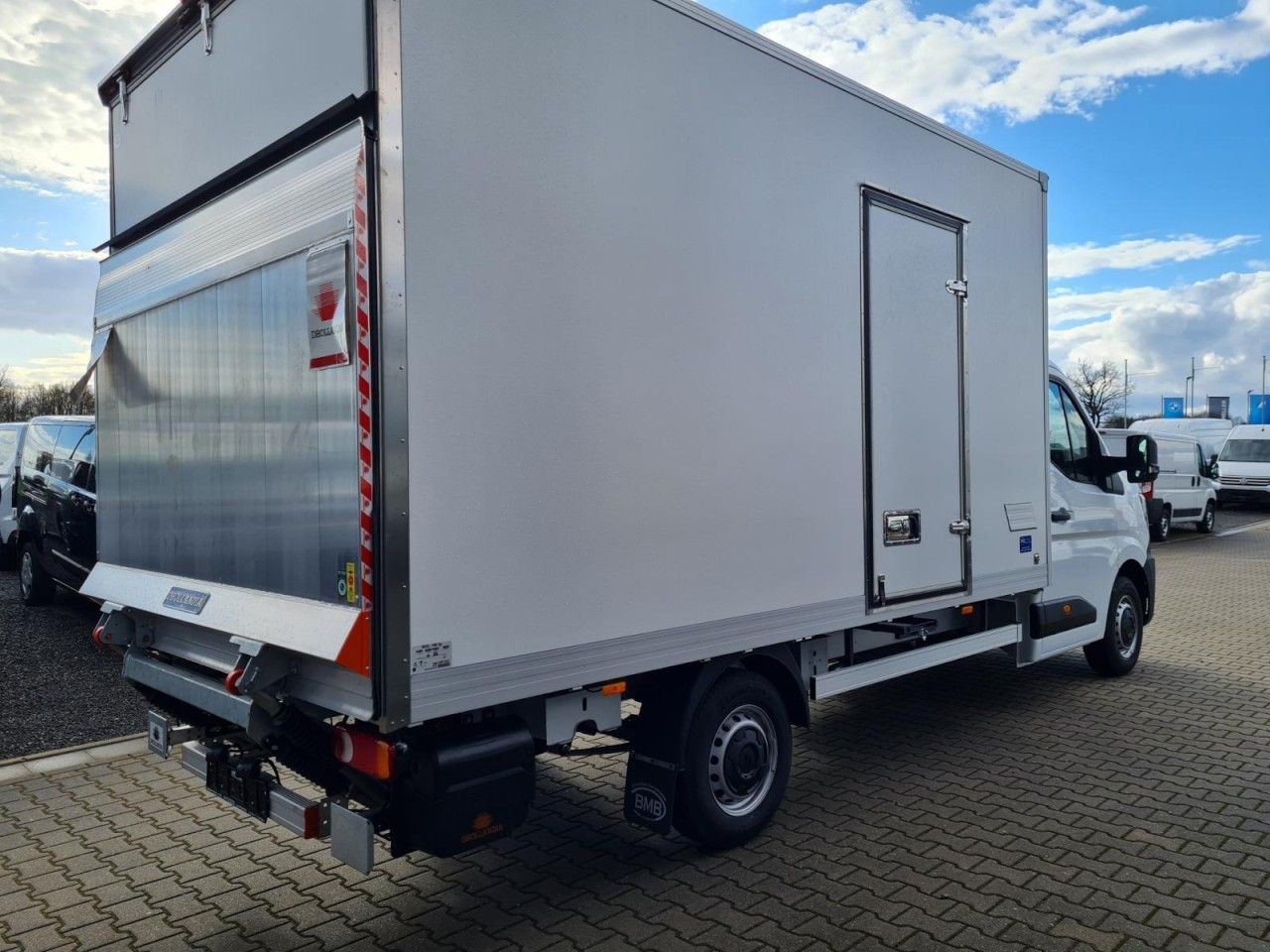 Renault Master 35 New Möbel Koffer LBW LUFTFEDERUNG KAME - شاحنة بصندوق مغلق: صورة 4 Renault Master 35 New Möbel Koffer LBW LUFTFEDERUNG KAME - شاحنة بصندوق مغلق: صورة 4