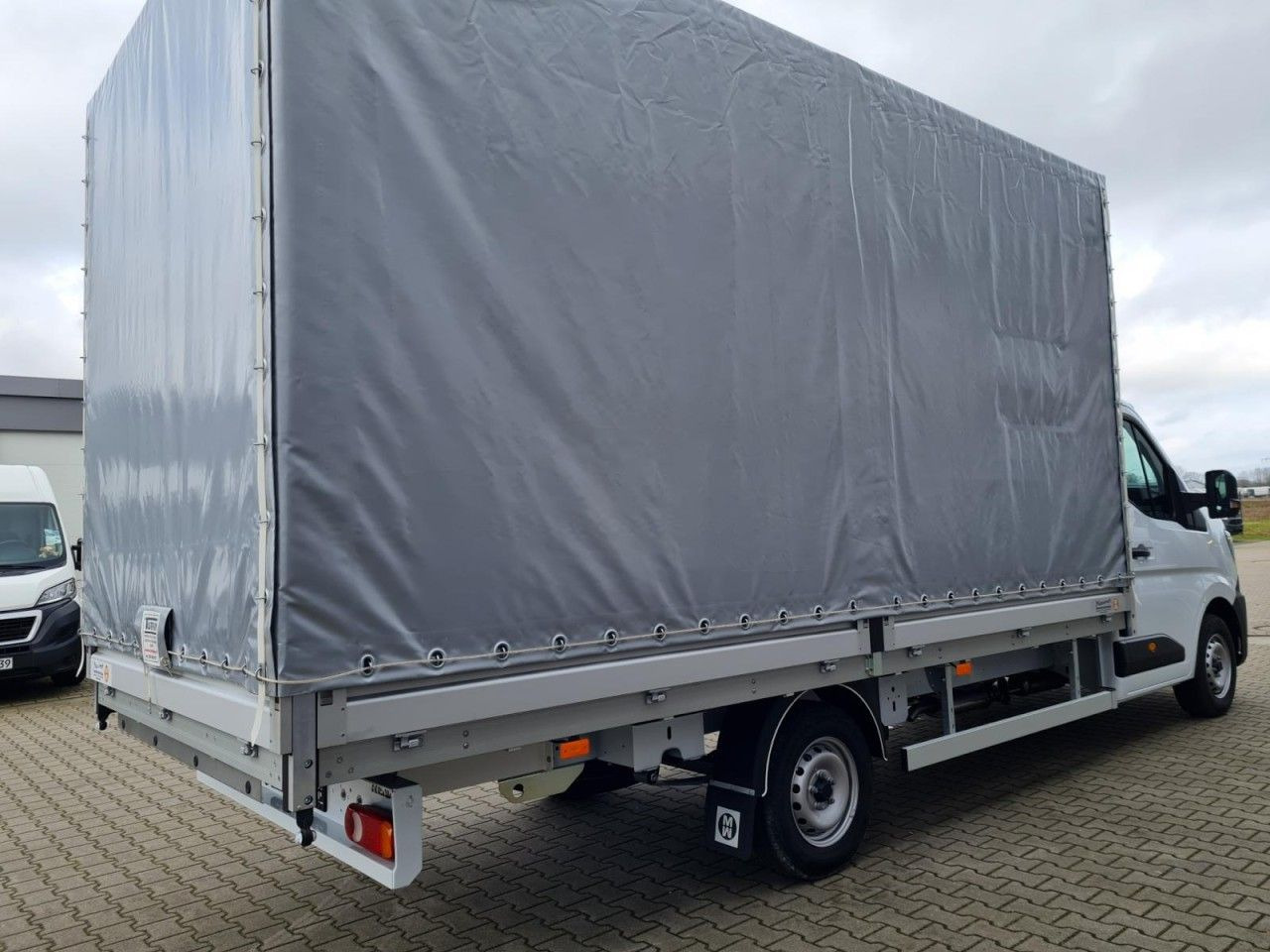 Renault Master 35 New Pritsche Plane 10 Paletten PDC TEM - شاحنة مغلقة بستائر جانبية: صورة 4 Renault Master 35 New Pritsche Plane 10 Paletten PDC TEM - شاحنة مغلقة بستائر جانبية: صورة 4