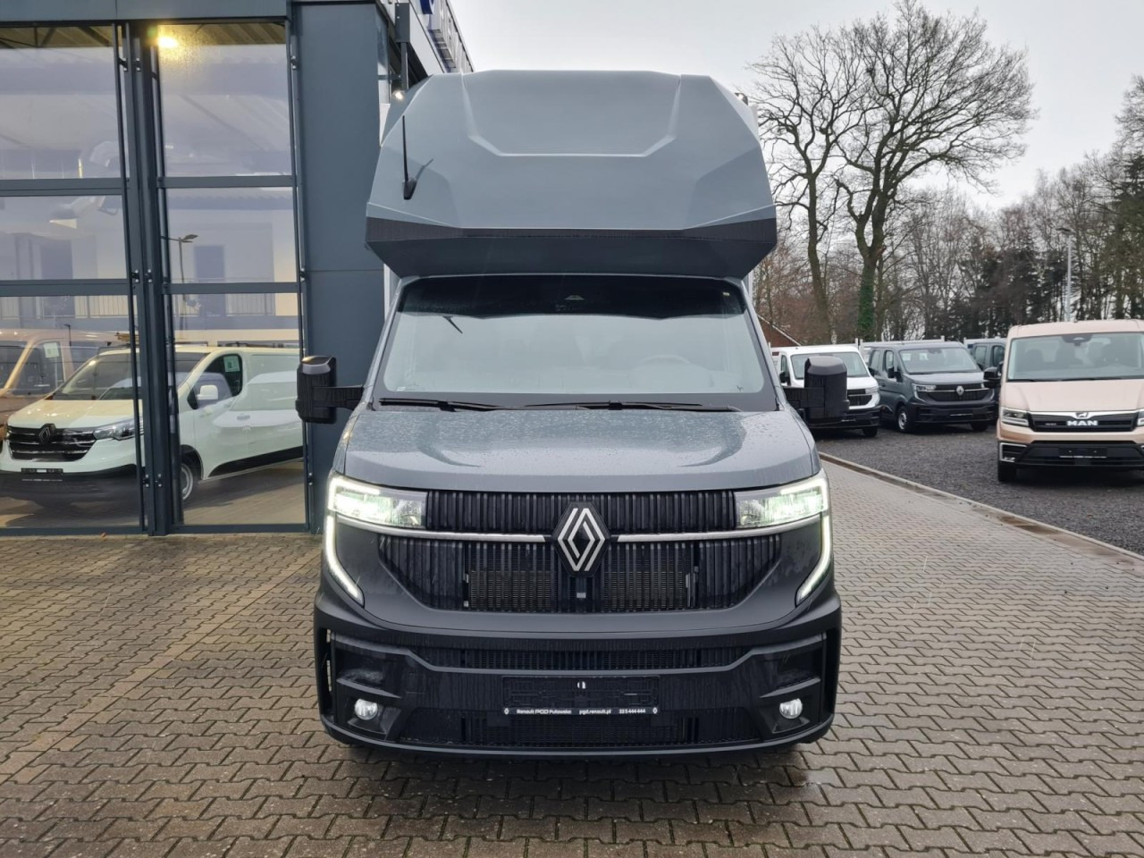 Renault Master 35 Pritsche Schiebe Plane Schlafkab 10 PAL LUFTFEDER - شاحنة مغلقة بستائر جانبية: صورة 2 Renault Master 35 Pritsche Schiebe Plane Schlafkab 10 PAL LUFTFEDER - شاحنة مغلقة بستائر جانبية: صورة 2