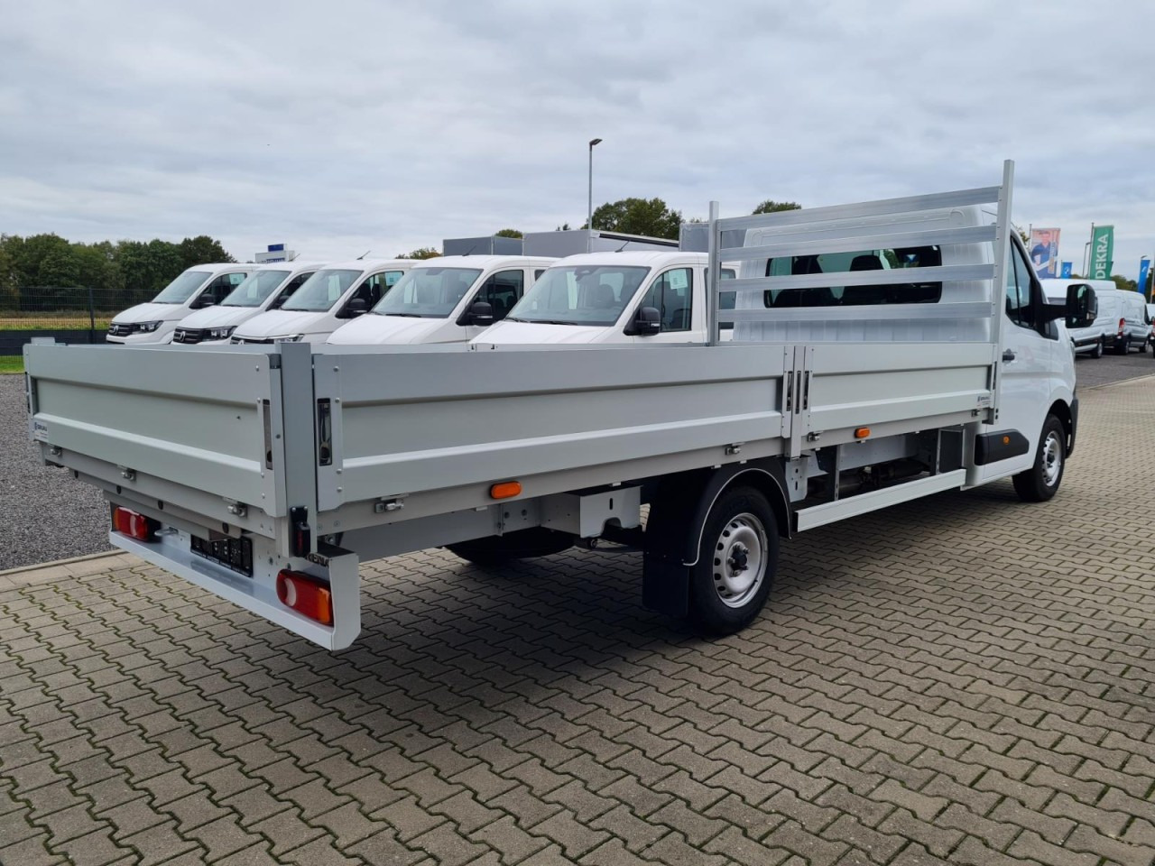 Renault Master 35 Pritsche extra lang 4.85 m KLIMA TEMPOMAT - شاحنة توصيل مفتوحة: صورة 4 Renault Master 35 Pritsche extra lang 4.85 m KLIMA TEMPOMAT - شاحنة توصيل مفتوحة: صورة 4