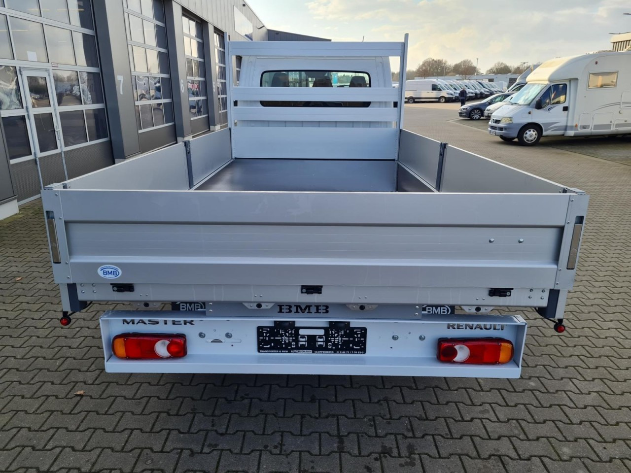 Renault Master New 35 Pritsche lang KLIMA KOMFORT TEMPOMAT - شاحنة توصيل مفتوحة: صورة 5 Renault Master New 35 Pritsche lang KLIMA KOMFORT TEMPOMAT - شاحنة توصيل مفتوحة: صورة 5