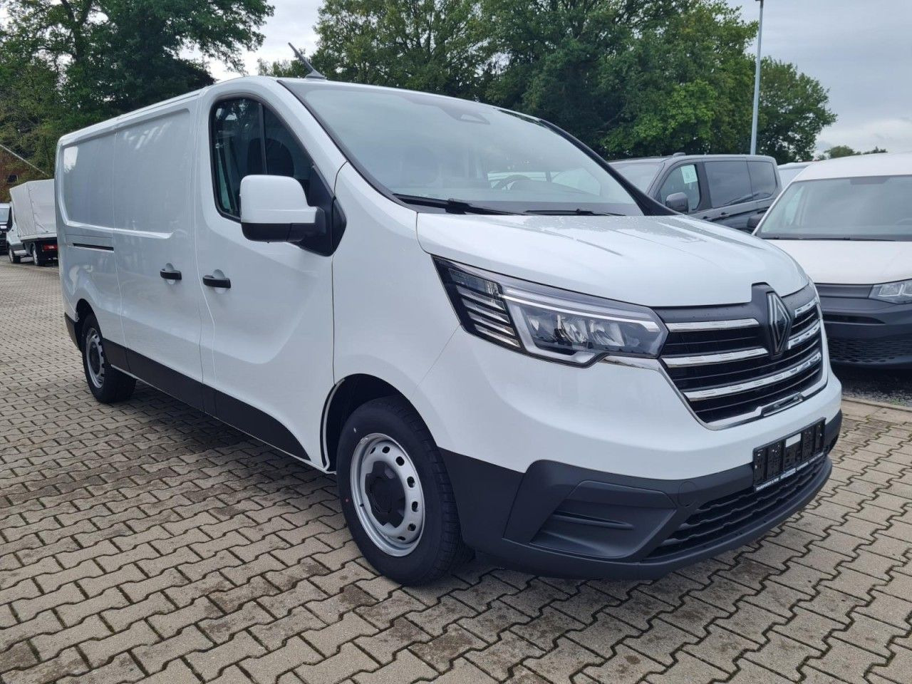 Renault Trafic Kühlkasten 3.0t L2 KLIMA LED NAVI_APP TEM - شاحنة توصيل مبردة: صورة 3 Renault Trafic Kühlkasten 3.0t L2 KLIMA LED NAVI_APP TEM - شاحنة توصيل مبردة: صورة 3
