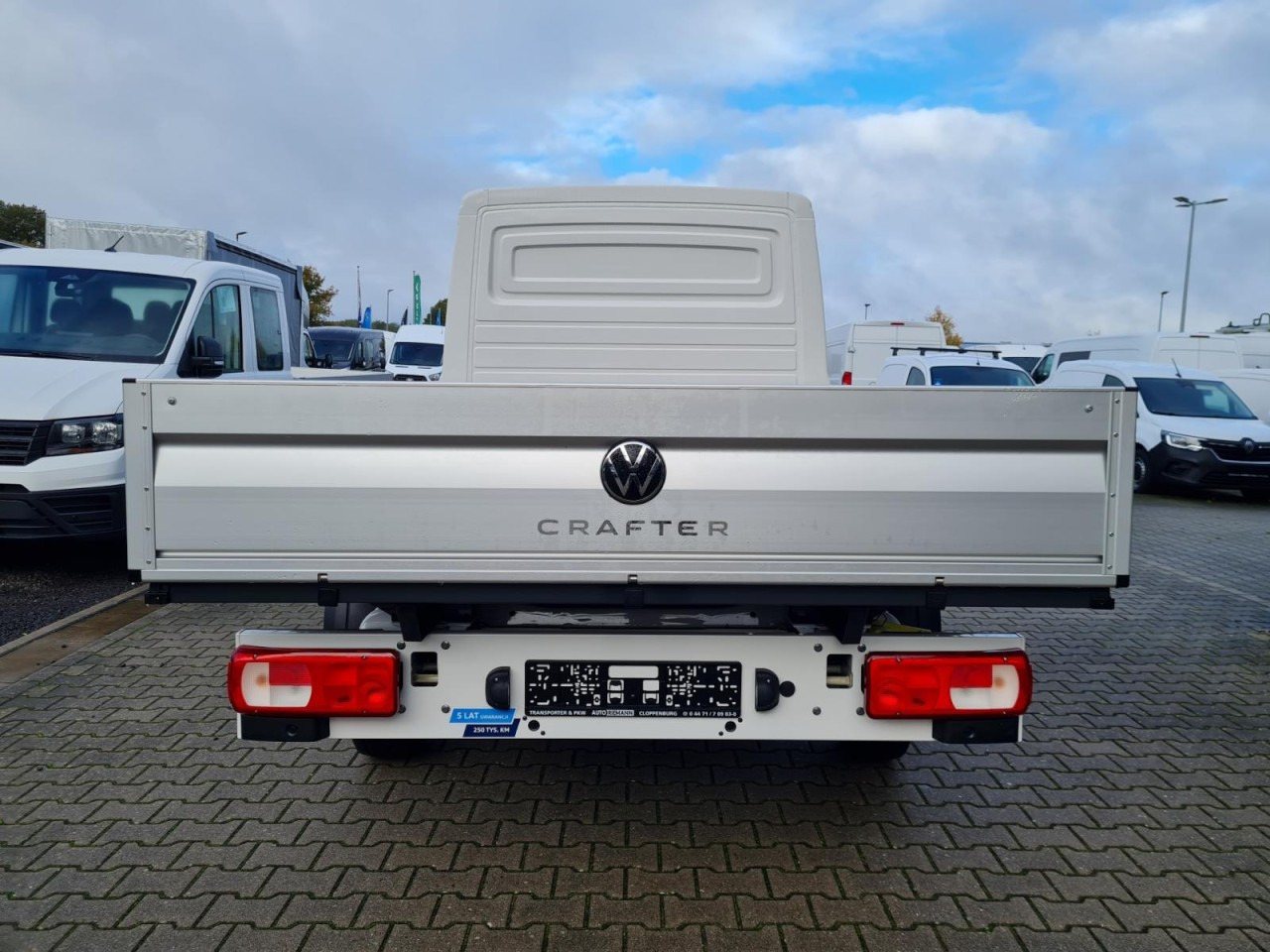 Volkswagen Crafter 35 Doka TDI Pritsche MR KLIMA TEMPOMAT - شاحنة توصيل مفتوحة, الشاحنات الصغيرة كابينة مزدوجة: صورة 5 Volkswagen Crafter 35 Doka TDI Pritsche MR KLIMA TEMPOMAT - شاحنة توصيل مفتوحة, الشاحنات الصغيرة كابينة مزدوجة: صورة 5