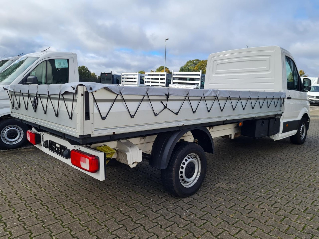 Volkswagen Crafter 35 Pritsche Tdi lang L4 KLIMA - شاحنة توصيل مفتوحة: صورة 4 Volkswagen Crafter 35 Pritsche Tdi lang L4 KLIMA - شاحنة توصيل مفتوحة: صورة 4