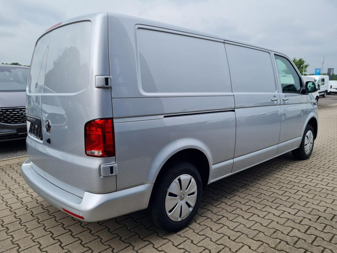 Volkswagen T6.1 Kasten TDI lang DSG LED KAMERA TEMPOMAT - فان المدمجة: صورة 4 Volkswagen T6.1 Kasten TDI lang DSG LED KAMERA TEMPOMAT - فان المدمجة: صورة 4