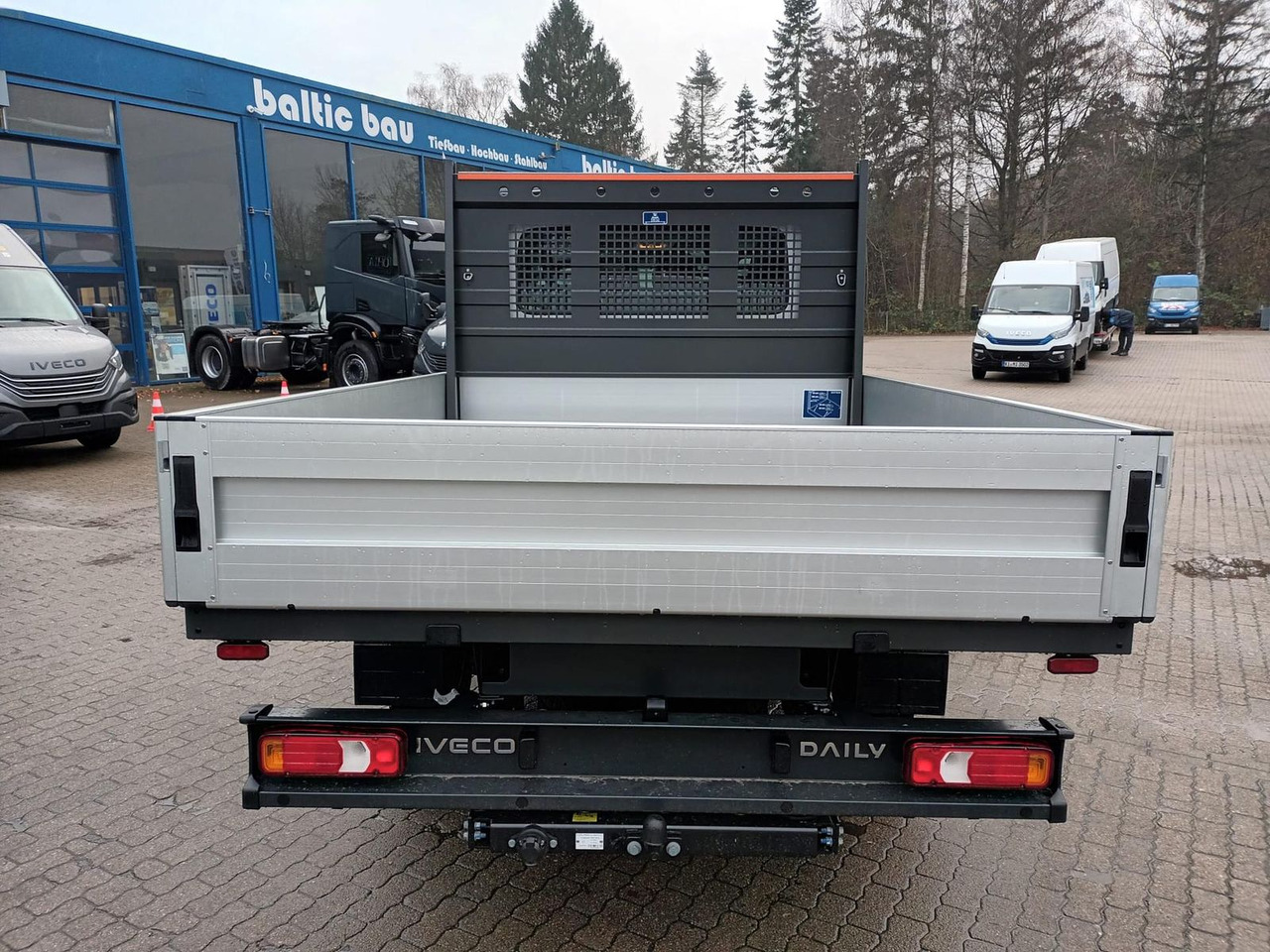 Iveco Daily 35S16H3.0Y Doka *2,80m Pritsche*KLIMA*AHK* - شاحنة توصيل مفتوحة, الشاحنات الصغيرة كابينة مزدوجة: صورة 3 Iveco Daily 35S16H3.0Y Doka *2,80m Pritsche*KLIMA*AHK* - شاحنة توصيل مفتوحة, الشاحنات الصغيرة كابينة مزدوجة: صورة 3