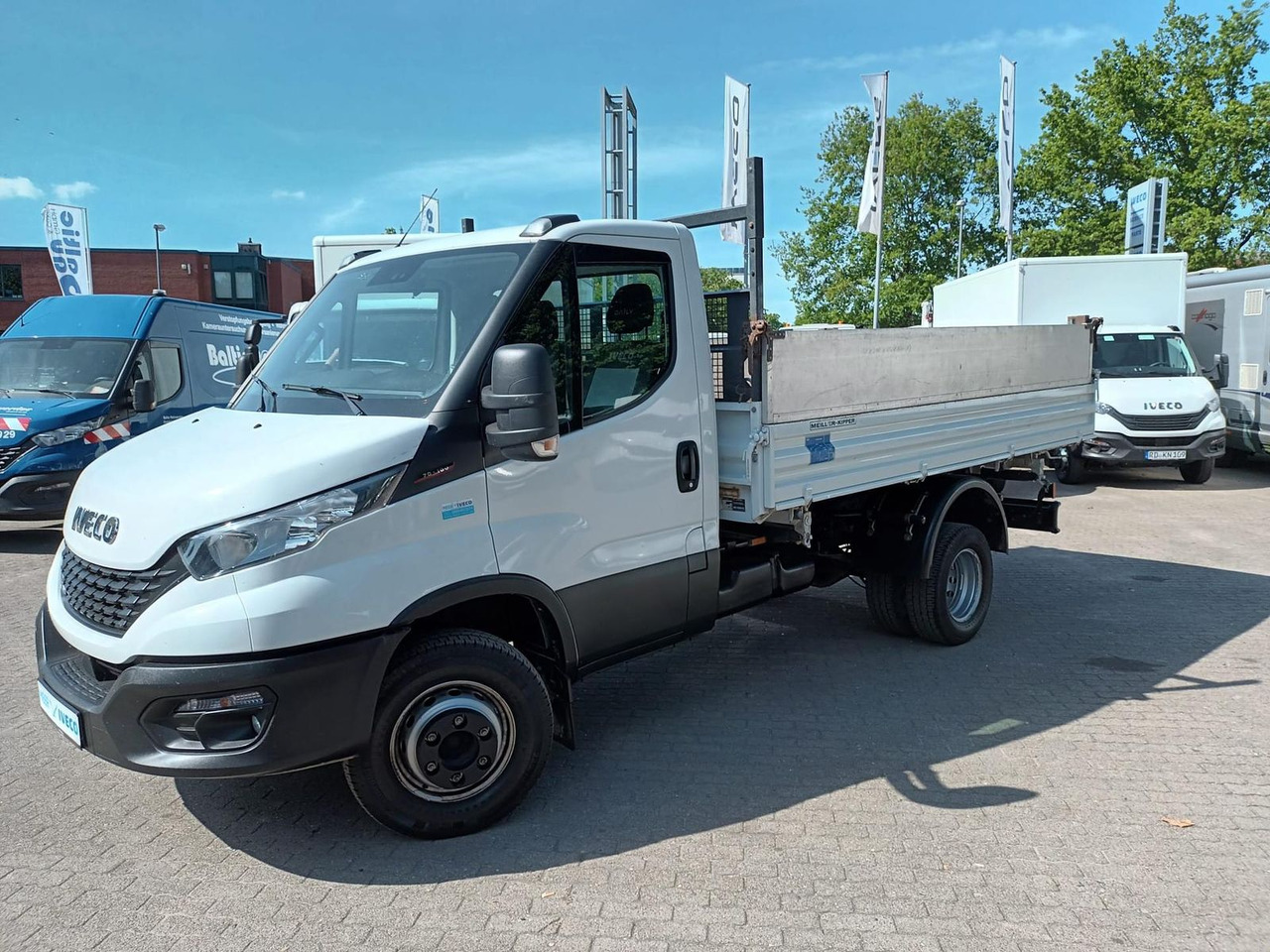 Iveco Daily 70C18H Meiler Dreiseitenkipper, AHK, Klima - قلاب صغير: صورة 1 Iveco Daily 70C18H Meiler Dreiseitenkipper, AHK, Klima - قلاب صغير: صورة 1