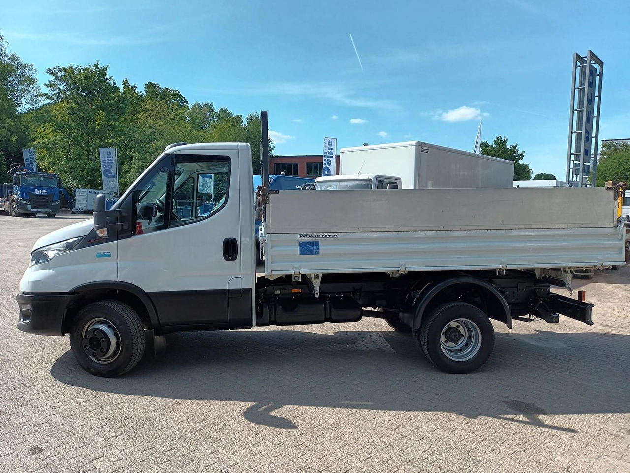 Iveco Daily 70C18H Meiler Dreiseitenkipper, AHK, Klima - قلاب صغير: صورة 2 Iveco Daily 70C18H Meiler Dreiseitenkipper, AHK, Klima - قلاب صغير: صورة 2