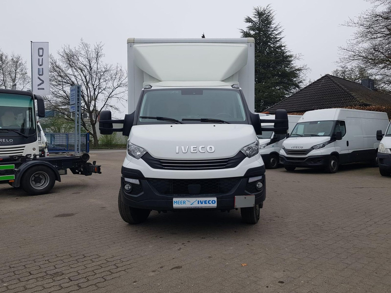 Iveco Daily 70C18HA8/P Koffer, Luftfederung, Kamera - شاحنة بصندوق مغلق: صورة 2 Iveco Daily 70C18HA8/P Koffer, Luftfederung, Kamera - شاحنة بصندوق مغلق: صورة 2