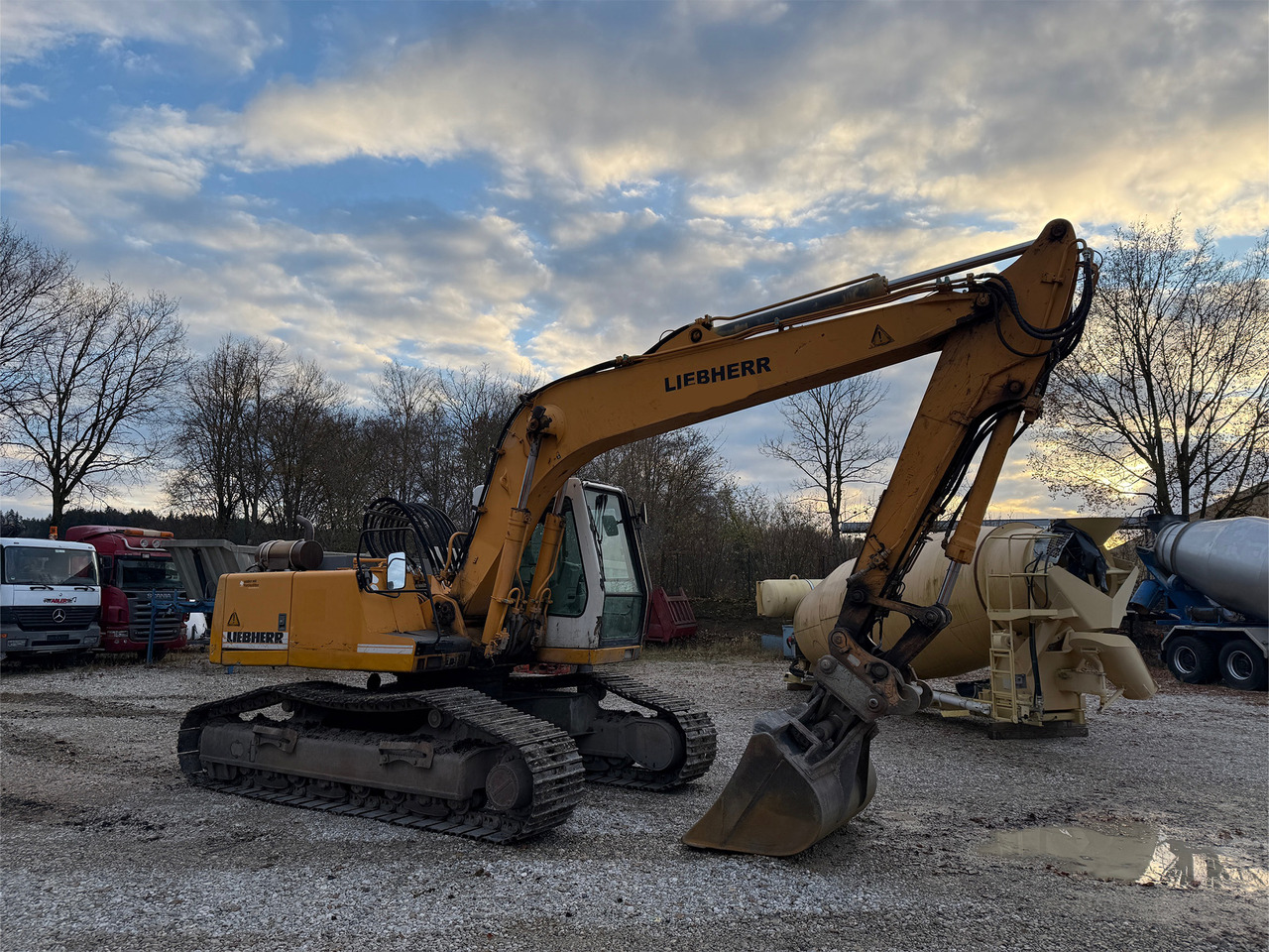 Liebherr R904 Kettenbagger Klima SW - حفّار: صورة 2 Liebherr R904 Kettenbagger Klima SW - حفّار: صورة 2