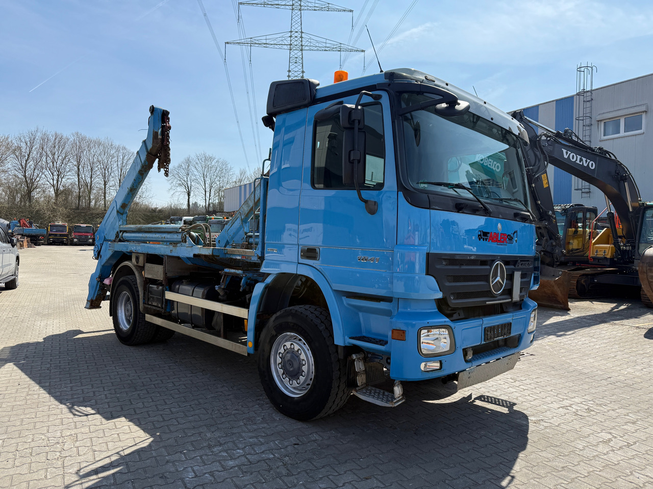 Mercedes-Benz 1841 Actros MP2 Absetzkipper 4x4 Allrad Klima - شاحنة لودر انزلاقي: صورة 4 Mercedes-Benz 1841 Actros MP2 Absetzkipper 4x4 Allrad Klima - شاحنة لودر انزلاقي: صورة 4