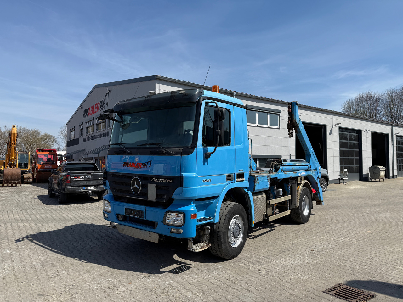 Mercedes-Benz 1841 Actros MP2 Absetzkipper 4x4 Allrad Klima - شاحنة لودر انزلاقي: صورة 2 Mercedes-Benz 1841 Actros MP2 Absetzkipper 4x4 Allrad Klima - شاحنة لودر انزلاقي: صورة 2