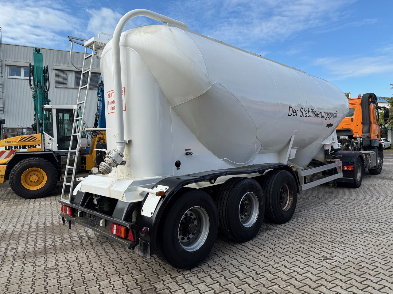 Spitzer SF24/34 3-Achs Siloauflieger - بلكر: صورة 4 Spitzer SF24/34 3-Achs Siloauflieger - بلكر: صورة 4