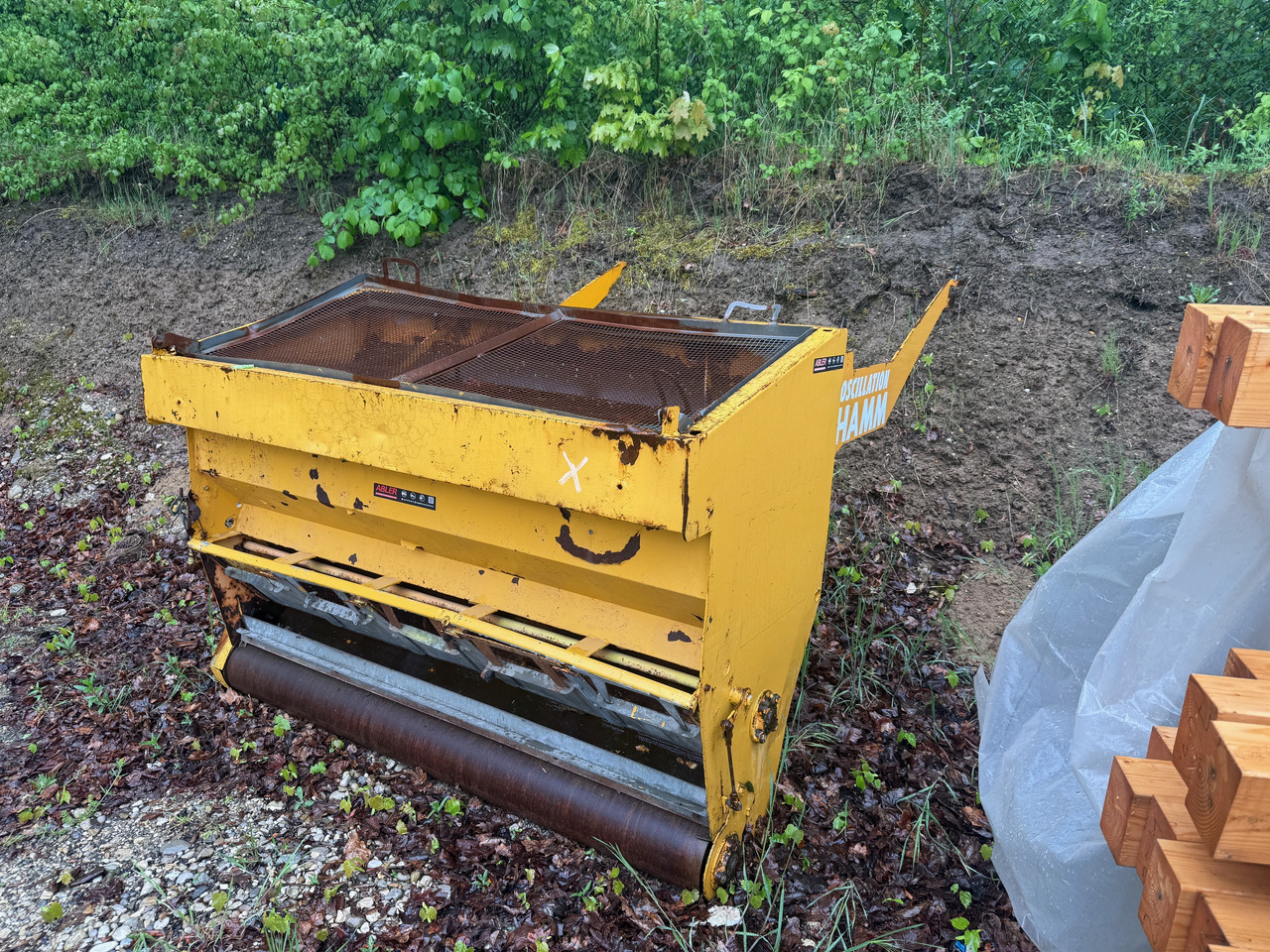 Splitstreuer 160 cm Straßmayr BS-WA 1700 Hamm DV8 - ناثر غبار/ ملح: صورة 3 Splitstreuer 160 cm Straßmayr BS-WA 1700 Hamm DV8 - ناثر غبار/ ملح: صورة 3