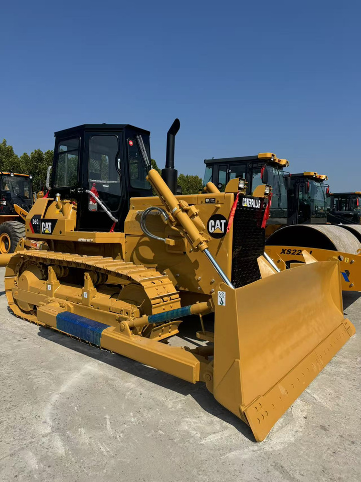 CAT D6G - بلدوزر: صورة 2 CAT D6G - بلدوزر: صورة 2