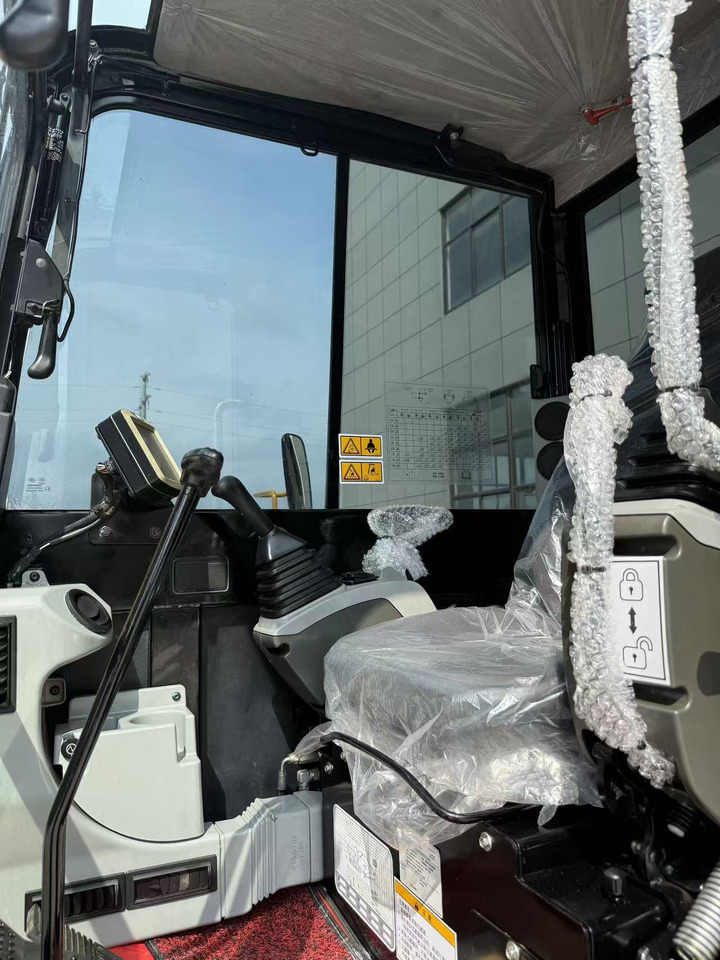 CATERPILLAR 305.5E2 - حفار صغير: صورة 5 CATERPILLAR 305.5E2 - حفار صغير: صورة 5