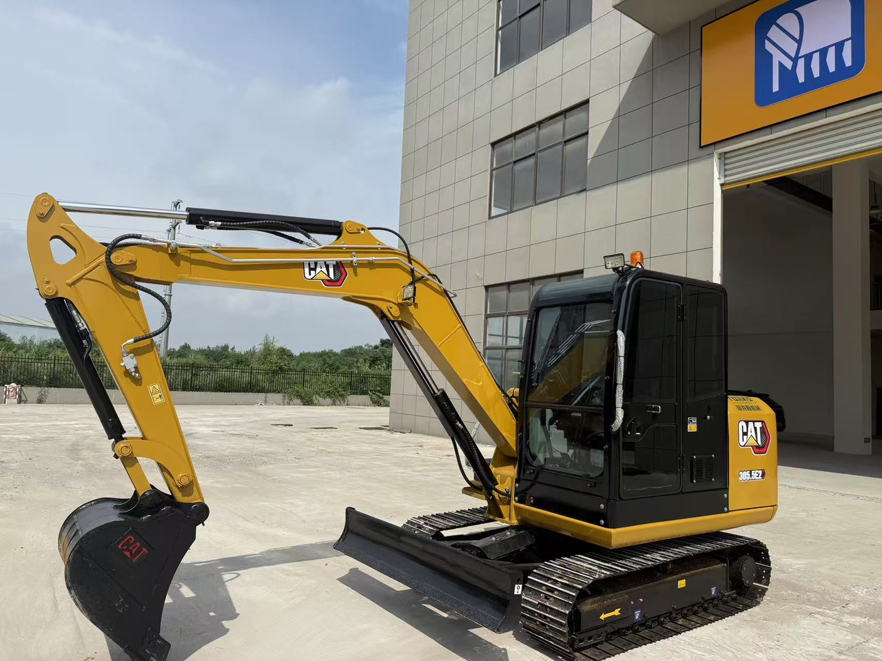 CATERPILLAR 305.5E2 - حفار صغير: صورة 1 CATERPILLAR 305.5E2 - حفار صغير: صورة 1