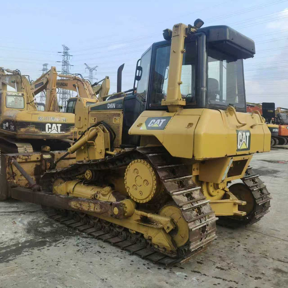CATERPILLAR D6N - بلدوزر: صورة 2 CATERPILLAR D6N - بلدوزر: صورة 2