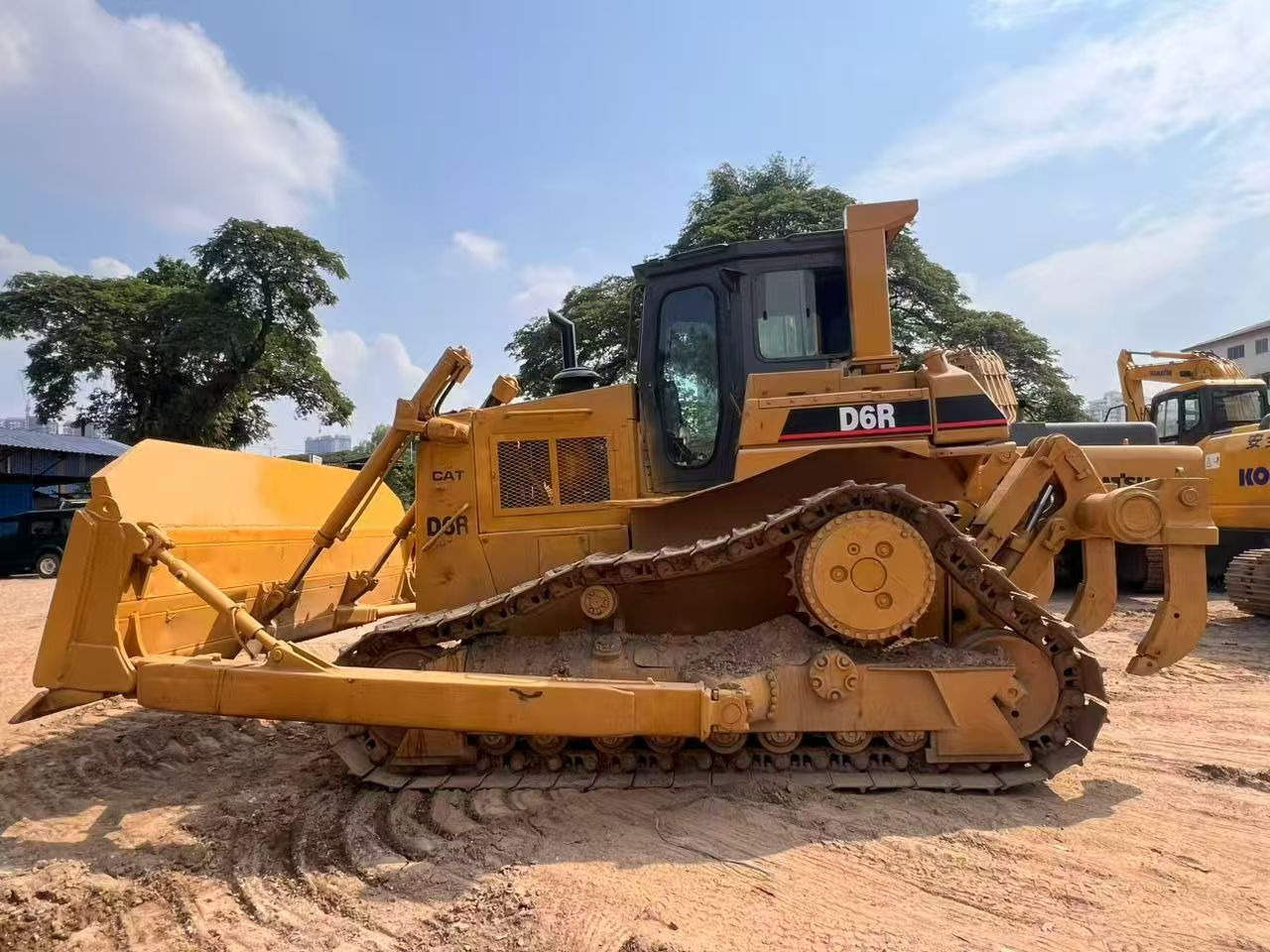 CATERPILLAR D6R - بلدوزر: صورة 3 CATERPILLAR D6R - بلدوزر: صورة 3