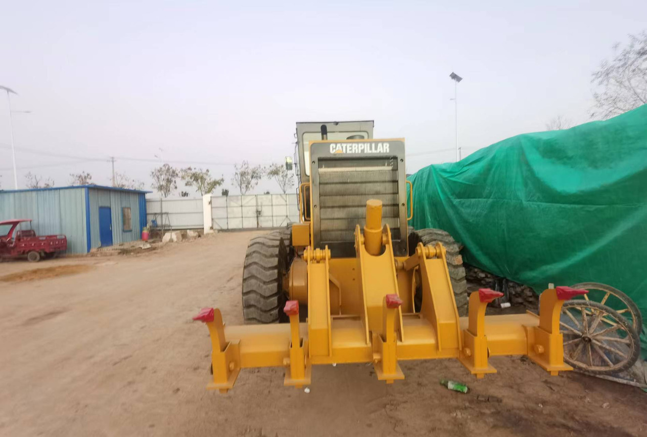 Caterpillar 140G - ماكينة تسوية: صورة 3 Caterpillar 140G - ماكينة تسوية: صورة 3