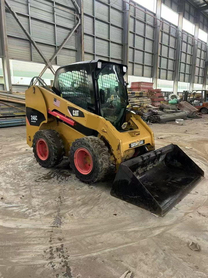 Caterpillar 246C - شيول صغير: صورة 5 Caterpillar 246C - شيول صغير: صورة 5