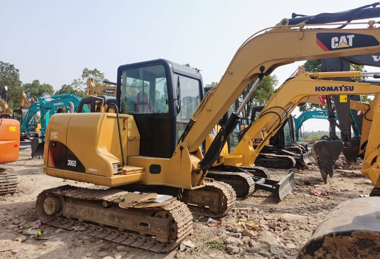 Caterpillar 306D - حفار صغير: صورة 2 Caterpillar 306D - حفار صغير: صورة 2