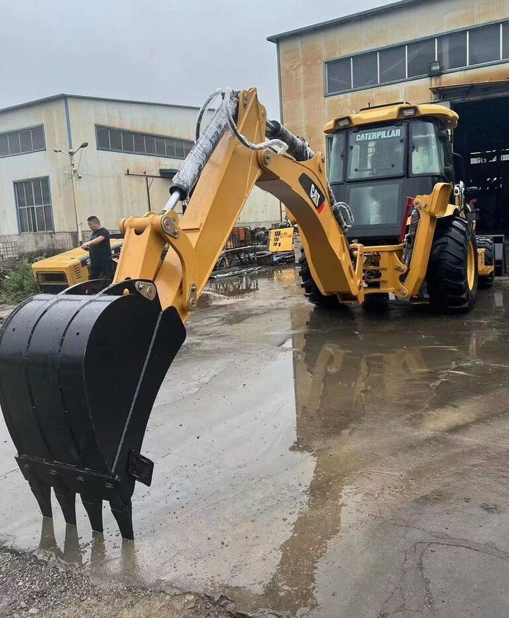 Caterpillar 420F - لودر ذو محراث خلفي/ باكهو: صورة 4 Caterpillar 420F - لودر ذو محراث خلفي/ باكهو: صورة 4