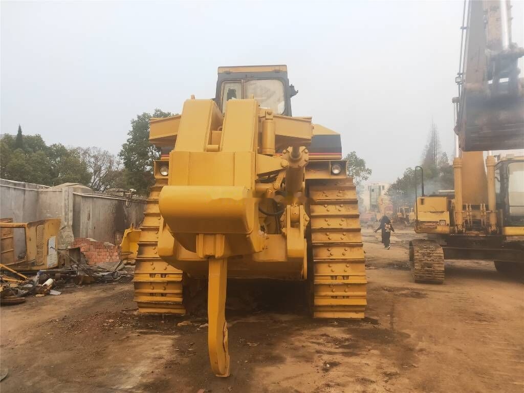 Caterpillar D 9 N - بلدوزر: صورة 3 Caterpillar D 9 N - بلدوزر: صورة 3
