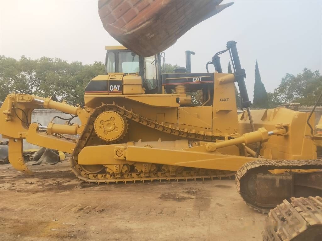 Caterpillar D 9 N - بلدوزر: صورة 1 Caterpillar D 9 N - بلدوزر: صورة 1