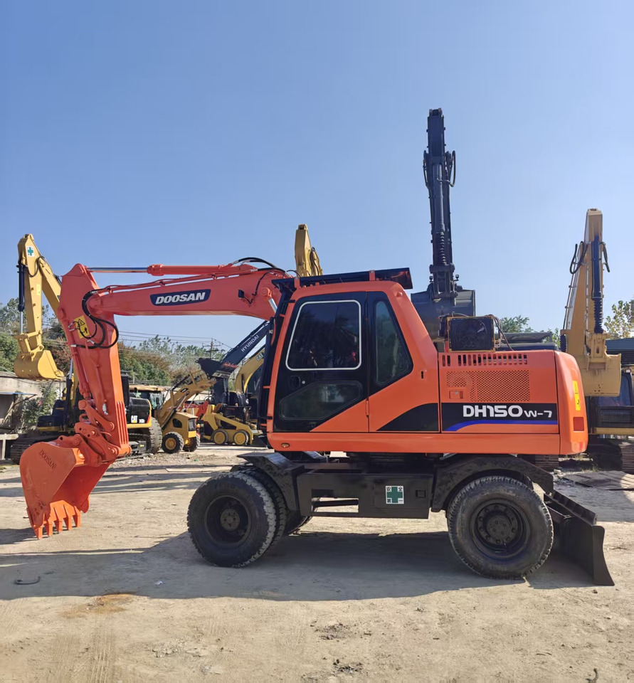 Doosan DH150W - حفار ذو عجلات: صورة 2 Doosan DH150W - حفار ذو عجلات: صورة 2