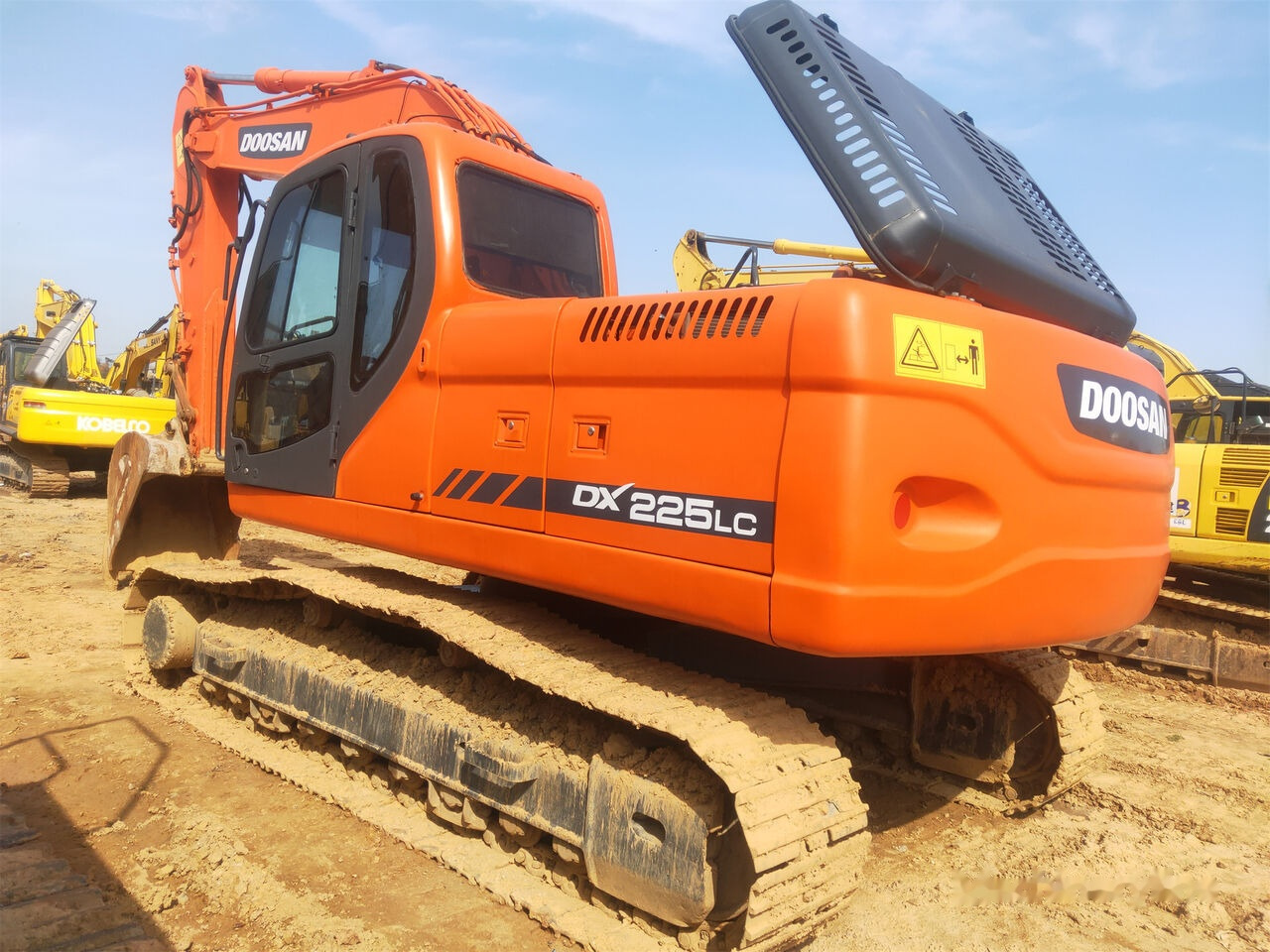 Doosan DX225LC - حفار زاحف: صورة 2 Doosan DX225LC - حفار زاحف: صورة 2
