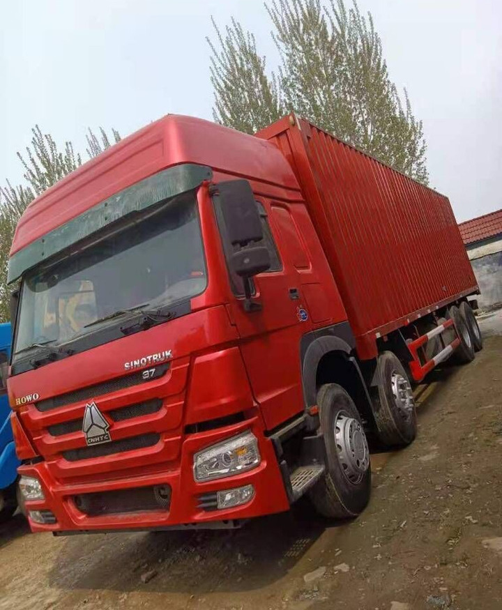 Howo 8X4 Box Truck Box Van - ناقلة حاويات/ شاحنة حاويات: صورة 1 Howo 8X4 Box Truck Box Van - ناقلة حاويات/ شاحنة حاويات: صورة 1