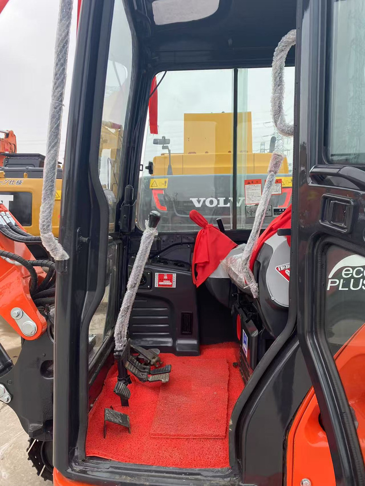 حفار صغير KUBOTA U55: صورة 13