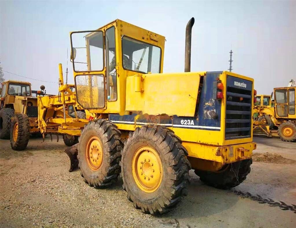 Komatsu GD623A - ماكينة تسوية: صورة 4 Komatsu GD623A - ماكينة تسوية: صورة 4